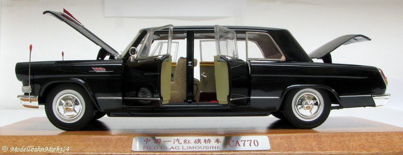 KADER PRECISION MODELS Red Flag Limousine CA 770 schwarz Maßstab 1:24 - OVP