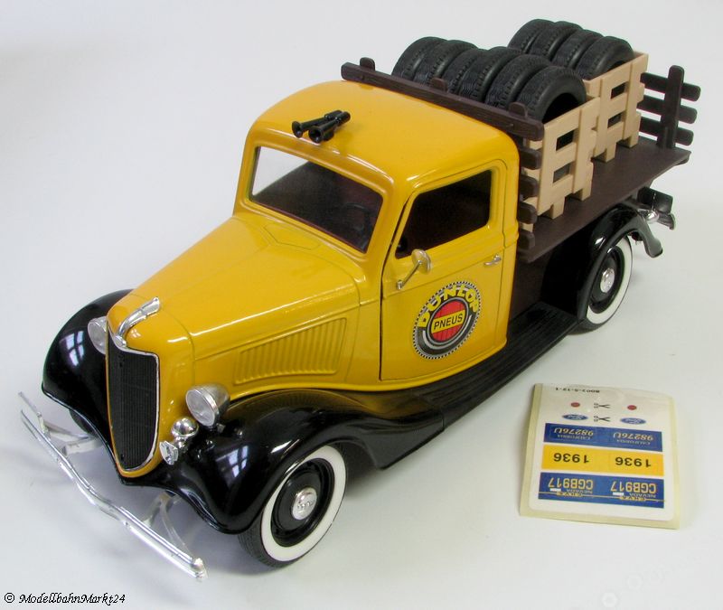 SOLIDO Ford V8 Echelle Dunlop Pneus mit Reifen