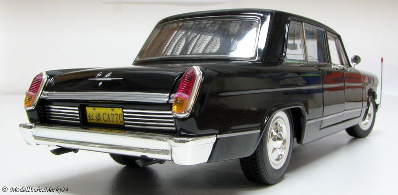 KADER PRECISION MODELS Red Flag Limousine CA 770 schwarz Maßstab 1:24 - OVP