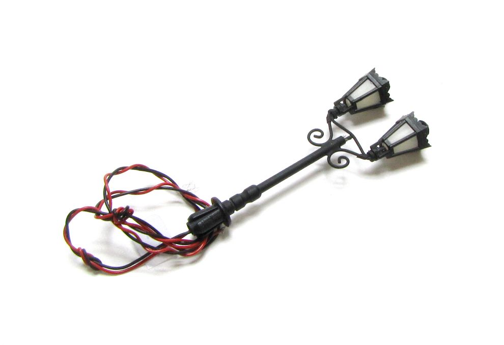 VIESSMANN 6773 zweiflammige Parklaterne elek. Anschluss Spur H0 1:87 7cm