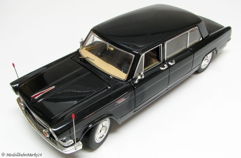 KADER PRECISION MODELS Red Flag Limousine CA 770 schwarz Maßstab 1:24 - OVP